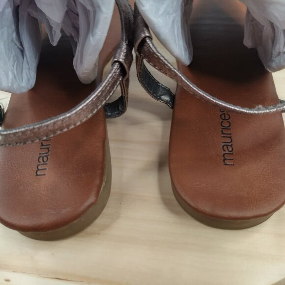 Maurices Strappy Bronze Sandals and Black Flip Flops (Lot of 2 pair) Women US 9 - Picture 13 of 13
